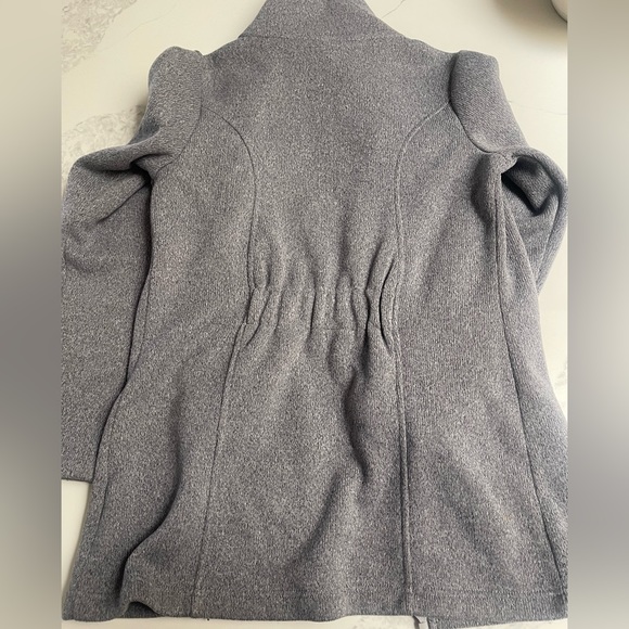 The North Face Gray Sweater - Picture 2 of 3